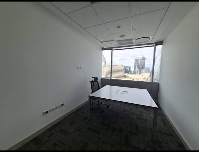 1,599M² OFFICE TO LET IN SANDTON CENTRAL